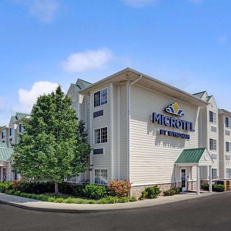 Microtel Inn & Suites By Wyndham Indianapolis Airport Buitenkant foto