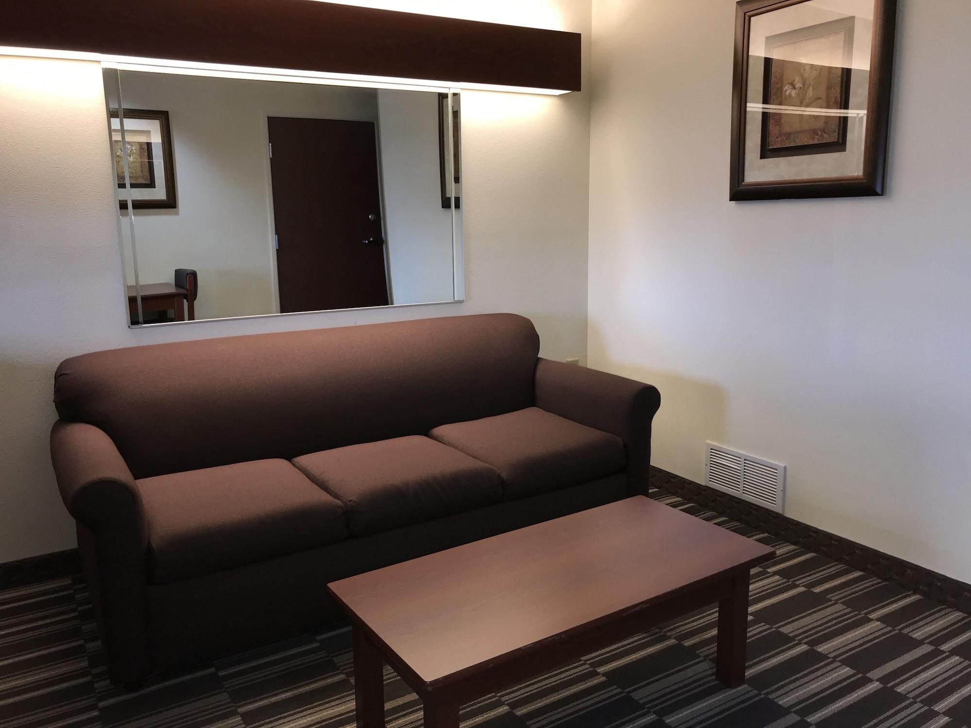 Microtel Inn & Suites By Wyndham Indianapolis Airport Buitenkant foto