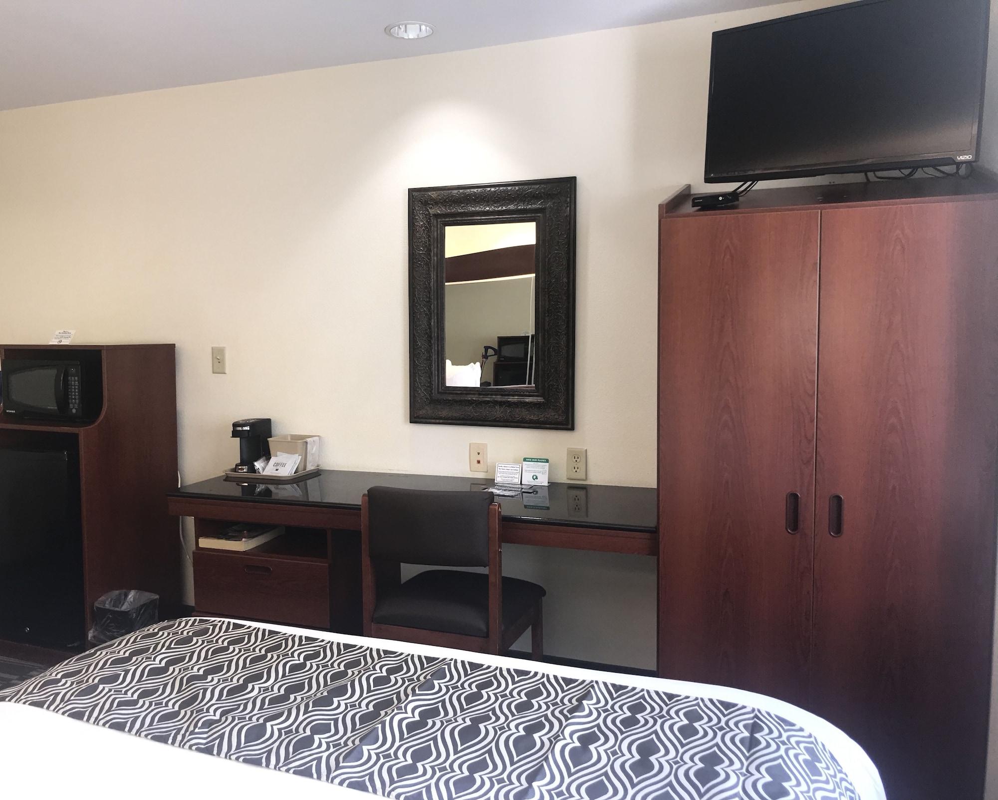 Microtel Inn & Suites By Wyndham Indianapolis Airport Buitenkant foto