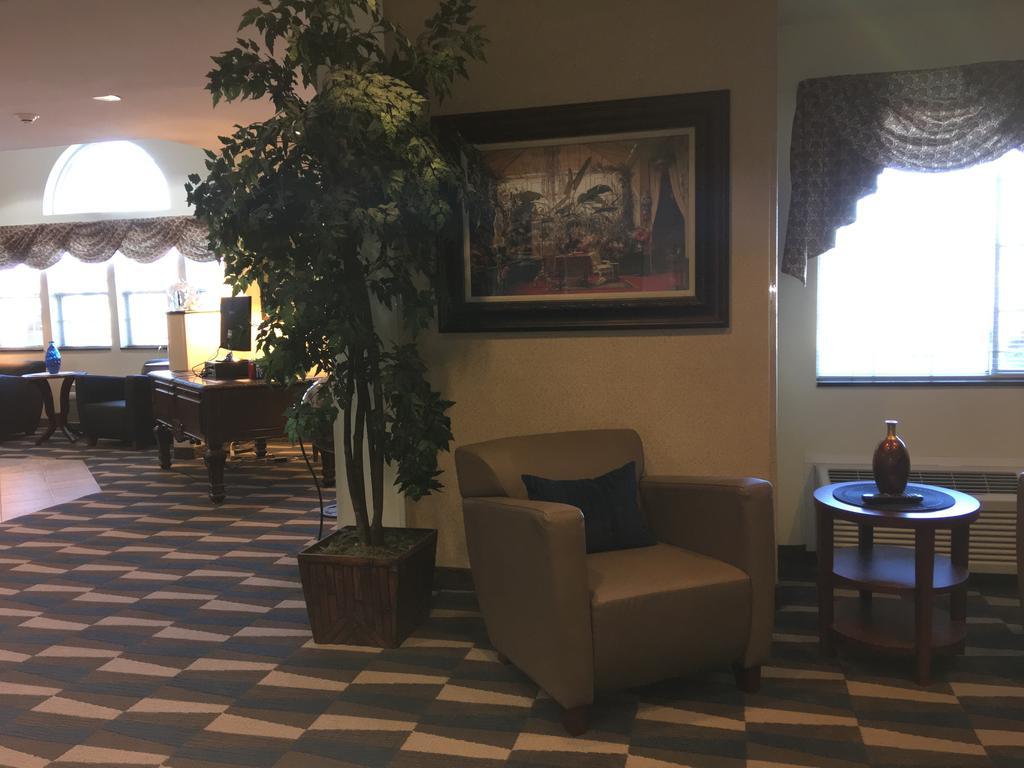 Microtel Inn & Suites By Wyndham Indianapolis Airport Buitenkant foto