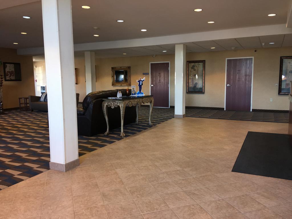 Microtel Inn & Suites By Wyndham Indianapolis Airport Buitenkant foto