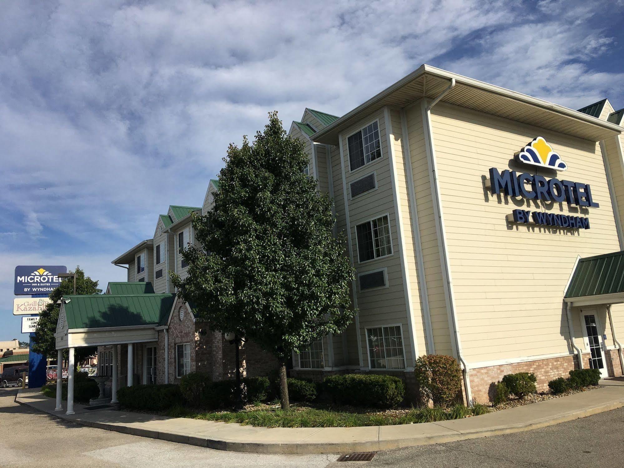 Microtel Inn & Suites By Wyndham Indianapolis Airport Buitenkant foto